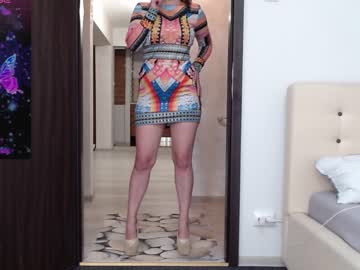 girl
        carmela_fox cam image #3973555