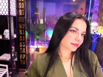 girl
        alma_pearl cam image #2780393