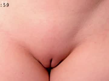 girl
        _witch__ cam image #3160000