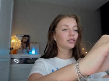 girl
        gossipx cam image #1136229