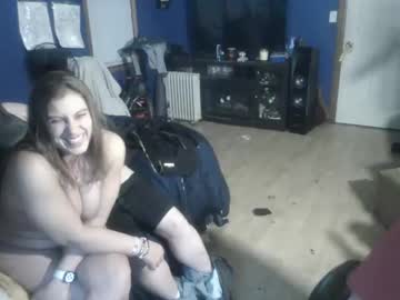 couple
        gamenightgirl cam image #6292419