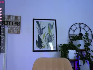 girl
        elizabeth__gray cam image #1913223