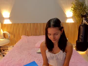 girl
        little_effy18 cam image #4506614