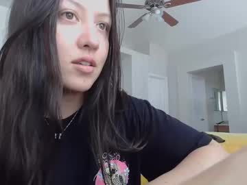 girl
        girlnextdoor702 cam image #4341138