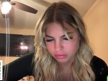 girl
        cxbraj cam image #5434278