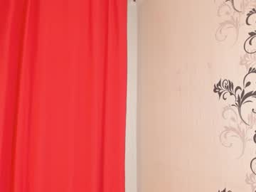 girl
        mila_milka_ cam image #2329951