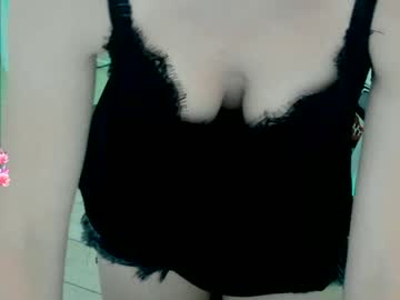 girl
        stasy_clapp cam image #4690773
