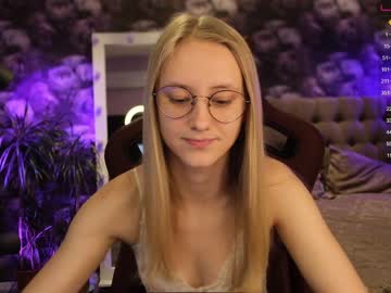 girl
        angeellina cam image #248737