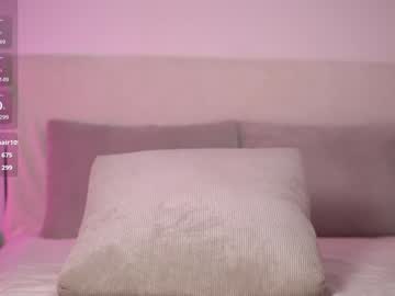 girl
        honeyyykate cam image #5245292