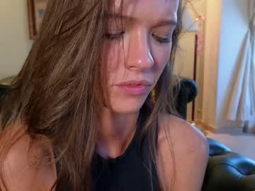 girl
        _demi_dee_ cam image #4160984