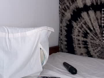 girl
        sapphirealice cam image #2567728