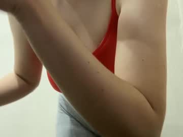 girl
        jesslovegood13 cam image #4957471
