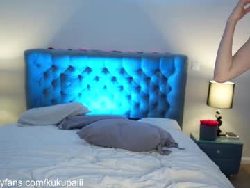 girl
        hotangelalli cam image #3858702