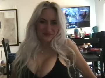girl Cam Girls Masturbating With Dildos On Chaturbate with kinziemcbride