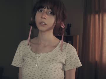 girl
        meghanash cam image #4023782