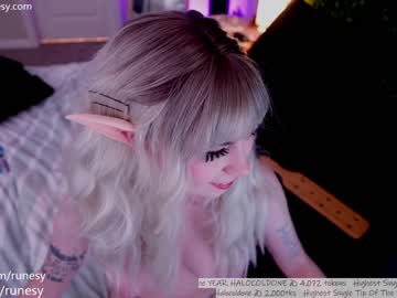 girl
        runesy cam image #3970303
