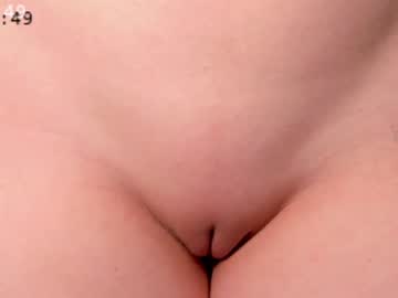 girl
        _witch__ cam image #3312561
