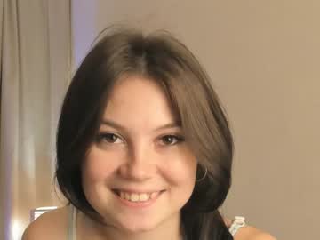 girl
        maliatorre cam image #2337013