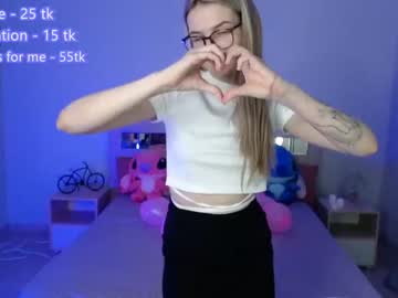 girl
        amelialuck cam image #891744