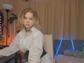 girl
        juliesalazar cam image #2004039