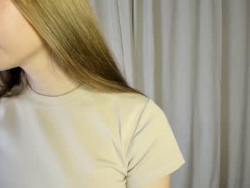 girl
        janicereeves cam image #2388305
