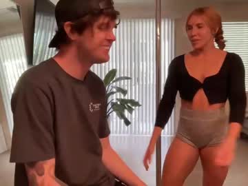 couple
        yourtrophyboy cam image #1528151