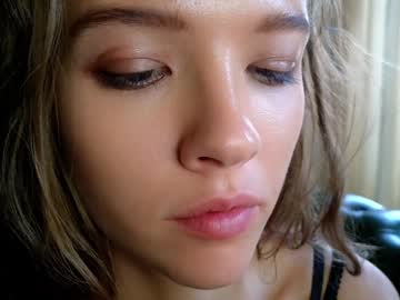 girl
        _demi_dee_ cam image #4692912