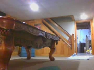 girl
        rosegold18 cam image #3419895