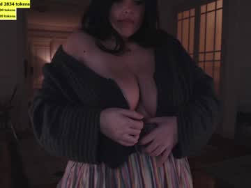 girl
        mila_ cam image #2989149