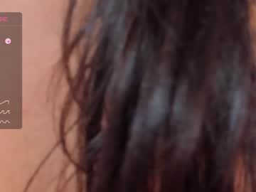 girl
        little_effy18 cam image #2640224