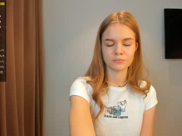 girl
        carolynsveronica cam image #2199313