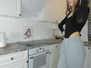 girl
        baileywalton cam image #2317282