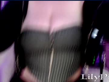 girl
        lilypixel cam image #2504030