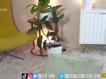 girl
        lexi_luv cam image #1836314