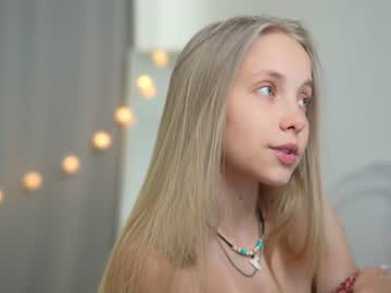 girl
        appr0ved cam image #3540374