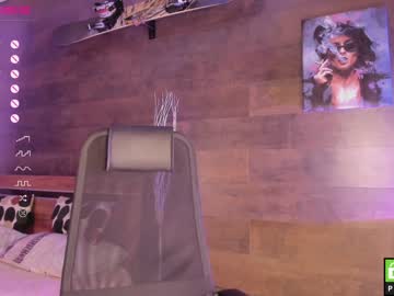 girl
        yolandabertha cam image #1046309