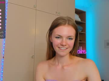 couple
        stay_the_night cam image #1861202