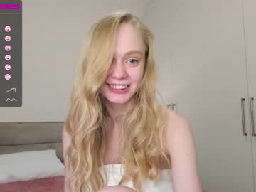 girl
        stacy_pugacheva cam image #1203031