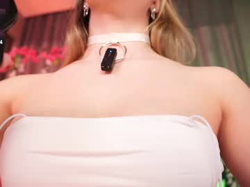 girl
        ann__levine cam image #6522433