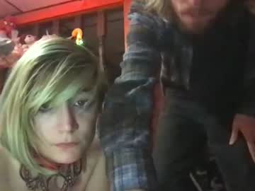 couple
        glizzygoddessandgod cam image #1615909
