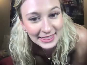 girl
        scarlettsantana_ cam image #186378