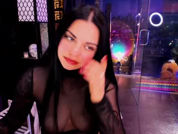 girl
        alma_pearl cam image #6773563
