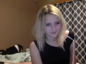 couple
        kittyndaddy757458 cam image #4660133