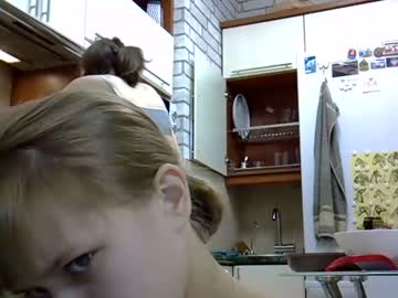 girl
        the_partisan cam image #3699970