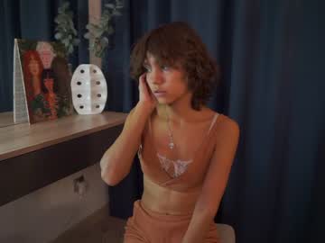 girl
        lenaelisabeth cam image #3042482