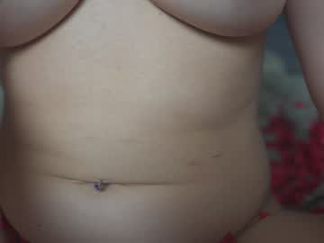 girl
        chroniclove cam image #6549950