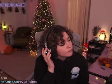 girl
        evelynpiers cam image #265391