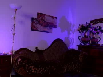 girl
        jessiccaburns cam image #1901905