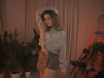 girl
        excitease cam image #2000942