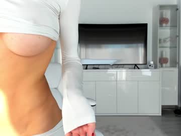 girl
        ingridblondy94 cam image #2787417